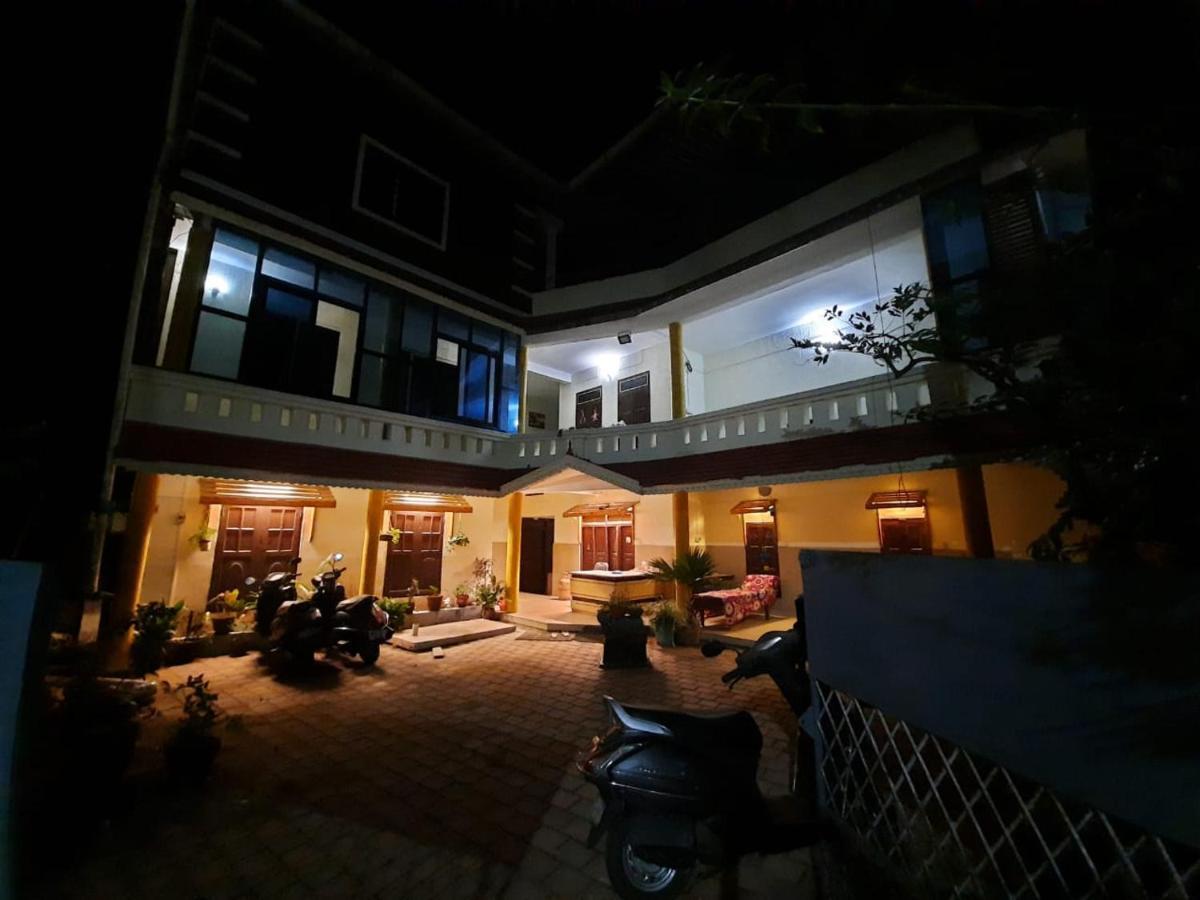 Bed and Breakfast Coco Le Palm Alappuzha Exterior foto